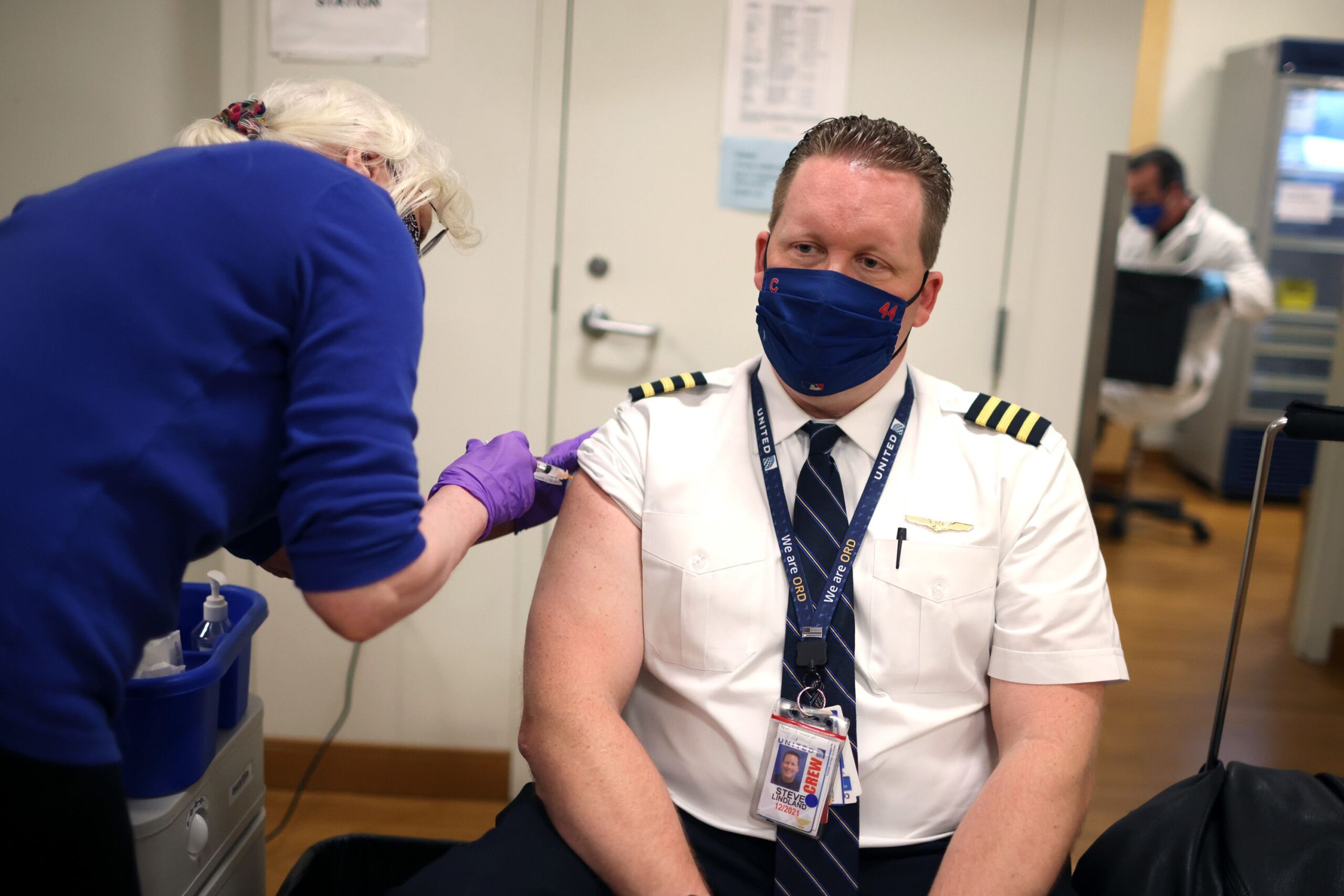 WEF Elites REFUSE to Fly With Vaccinated Pilots – Quiet Panic Among Global Powerbrokers!!